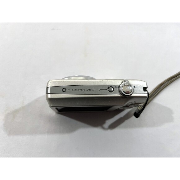 Fujifilm FinePix J50 8.2MP Compact Digital Camera Silver Untested No Battery - Picture 5 of 9